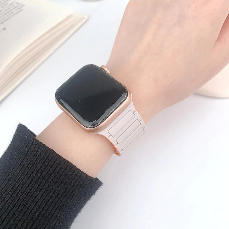 Bracelet Magnétique Apple Watch – Sport & Élégance
